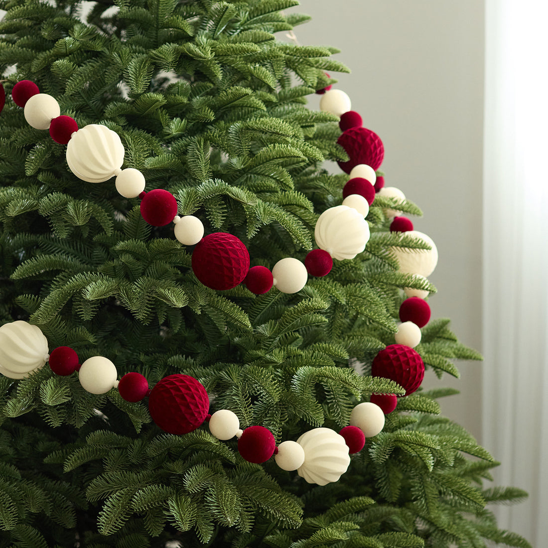 Burgundy Flocked Christmas Bauble Garland, 170 cm